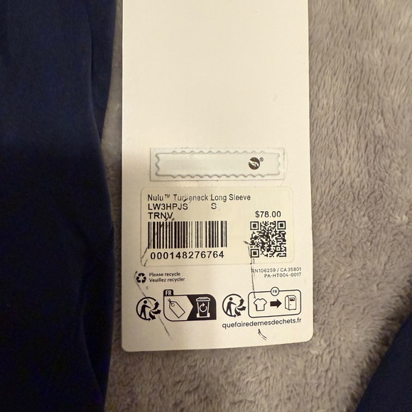 Lululemon turtleneck - Picture 2 of 2